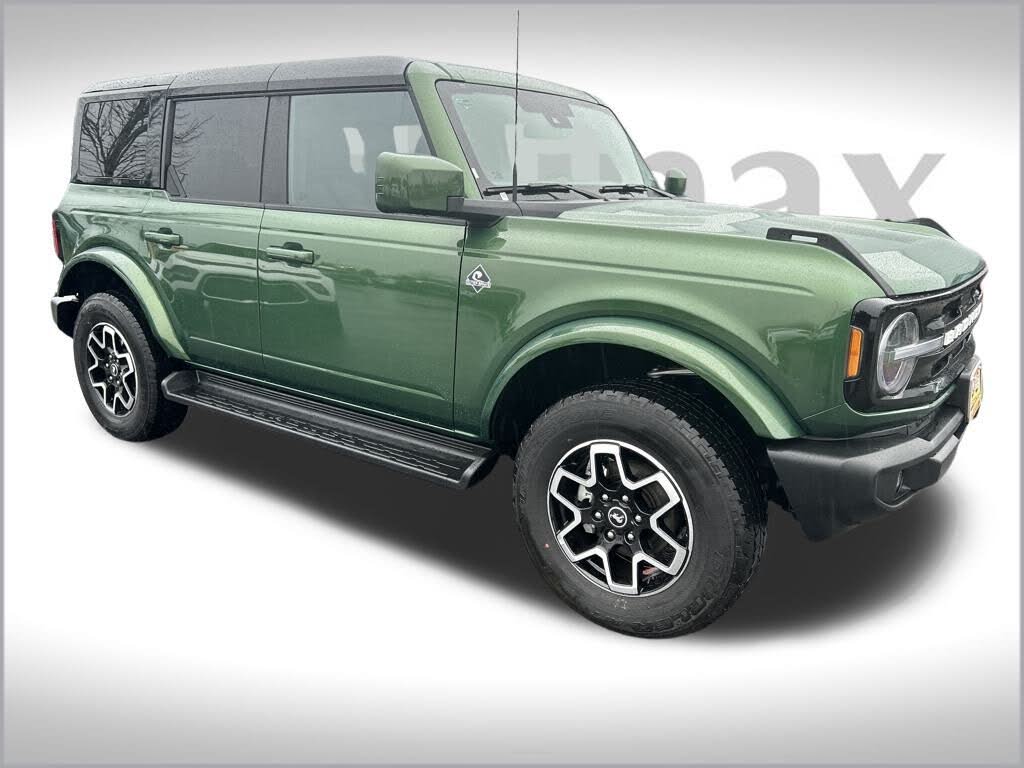 2025 Ford Bronco Outer Banks 4-Door 4WD
