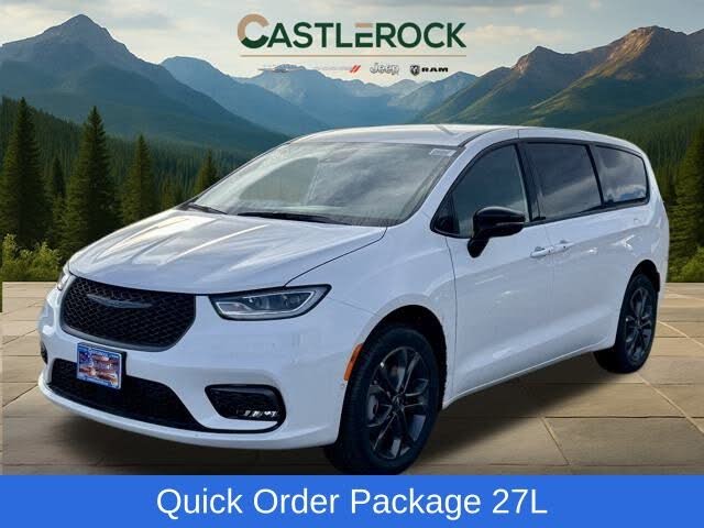2026 Chrysler Pacifica Select AWD