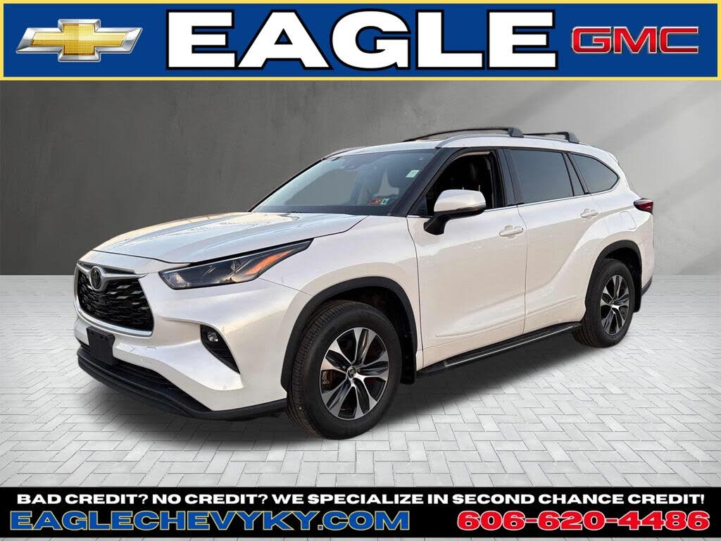 2022 Toyota Highlander XLE AWD