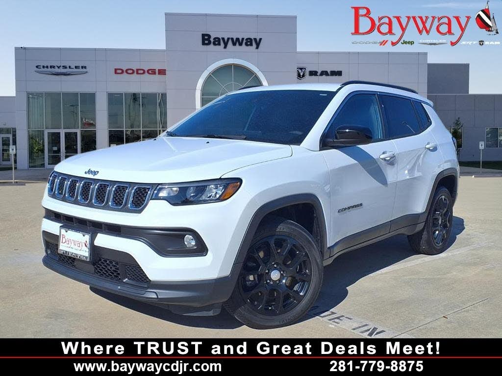 2023 Jeep Compass Latitude Lux 4WD