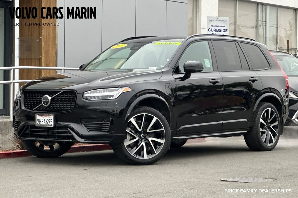 2023 Volvo XC90 Recharge T8 Ultimate Dark Theme eAWD