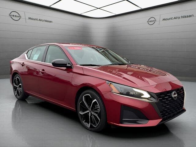 2024 Nissan Altima 2.5 SR FWD