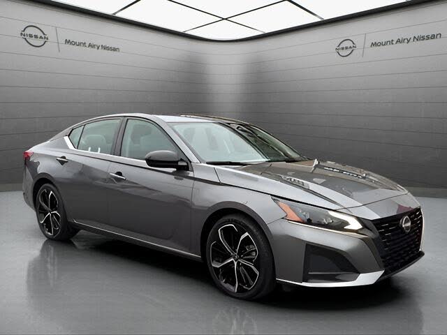 2024 Nissan Altima 2.5 SR FWD