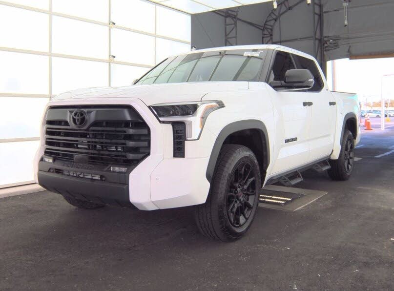 2024 Toyota Tundra SR5 CrewMax Cab 4WD