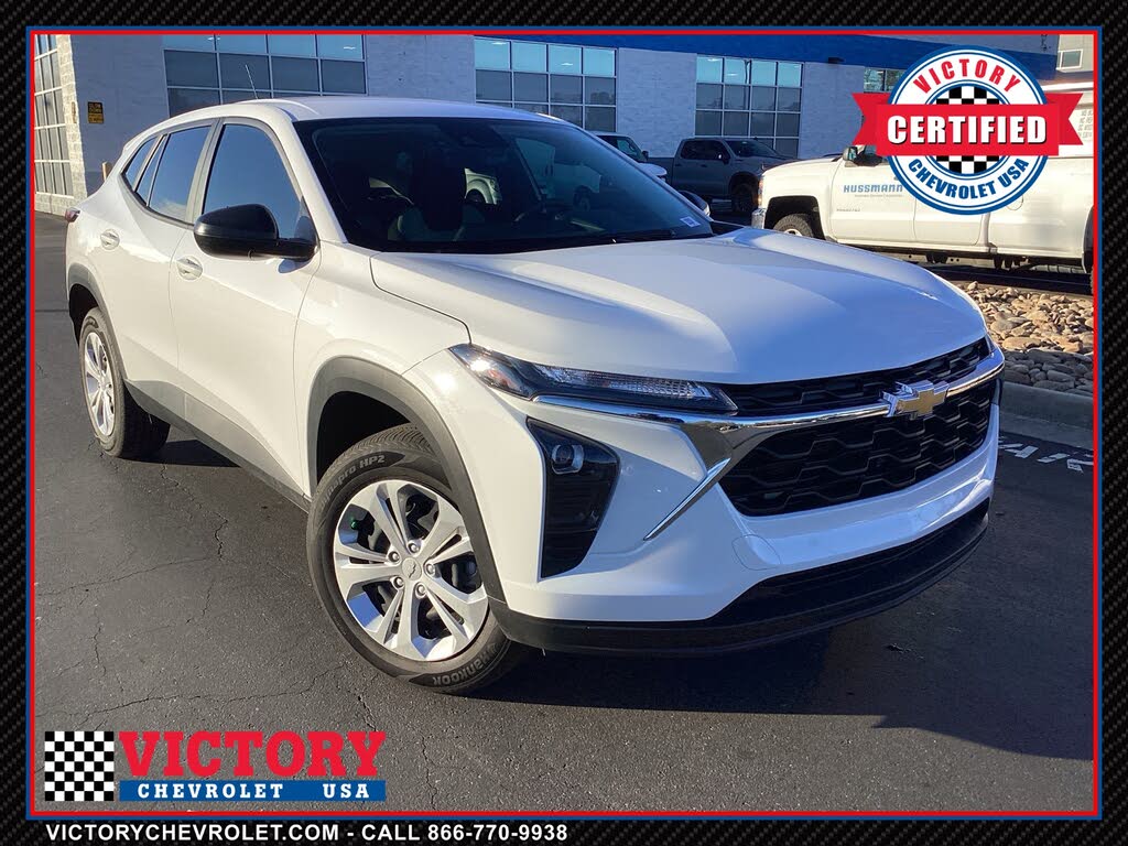 2025 Chevrolet Trax LS FWD