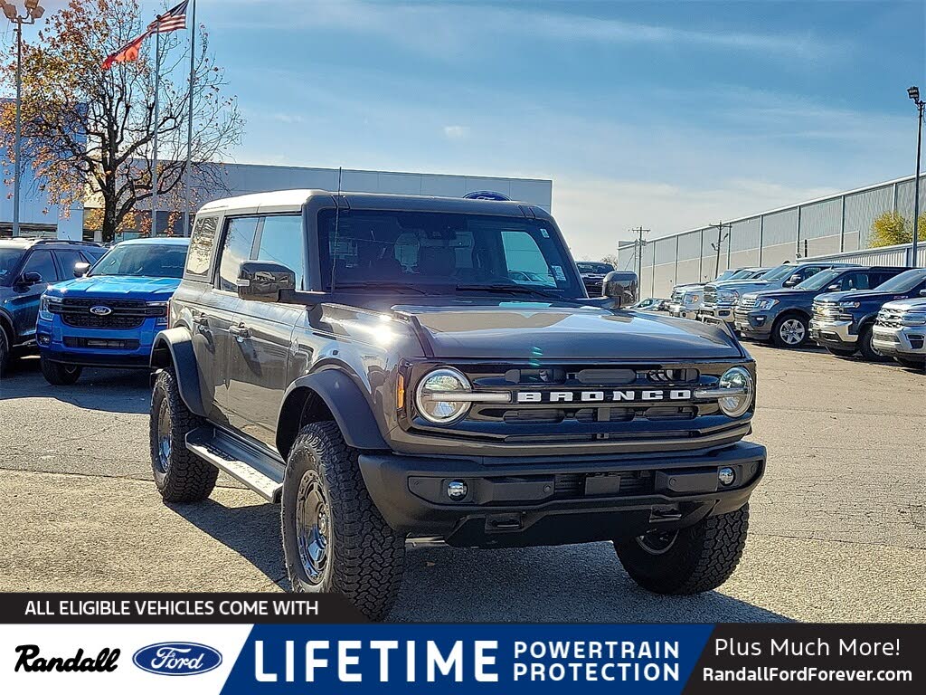 2025 Ford Bronco Outer Banks 4-Door 4WD