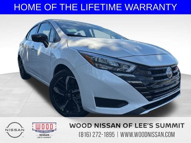 2025 Nissan Versa SR FWD