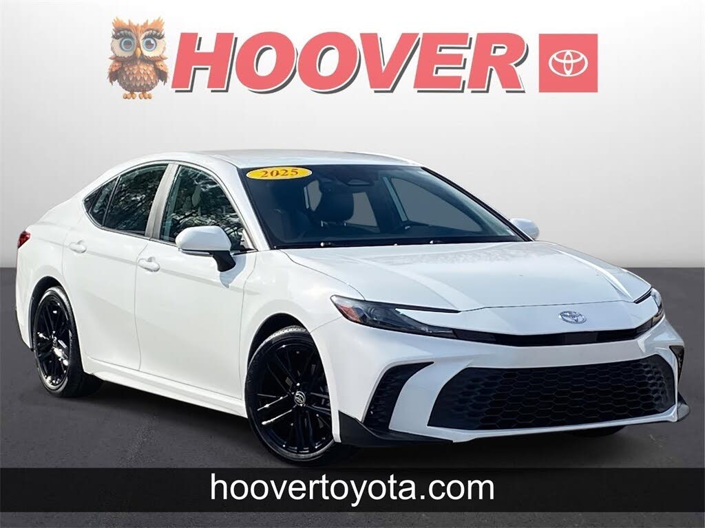 2025 Toyota Camry SE FWD