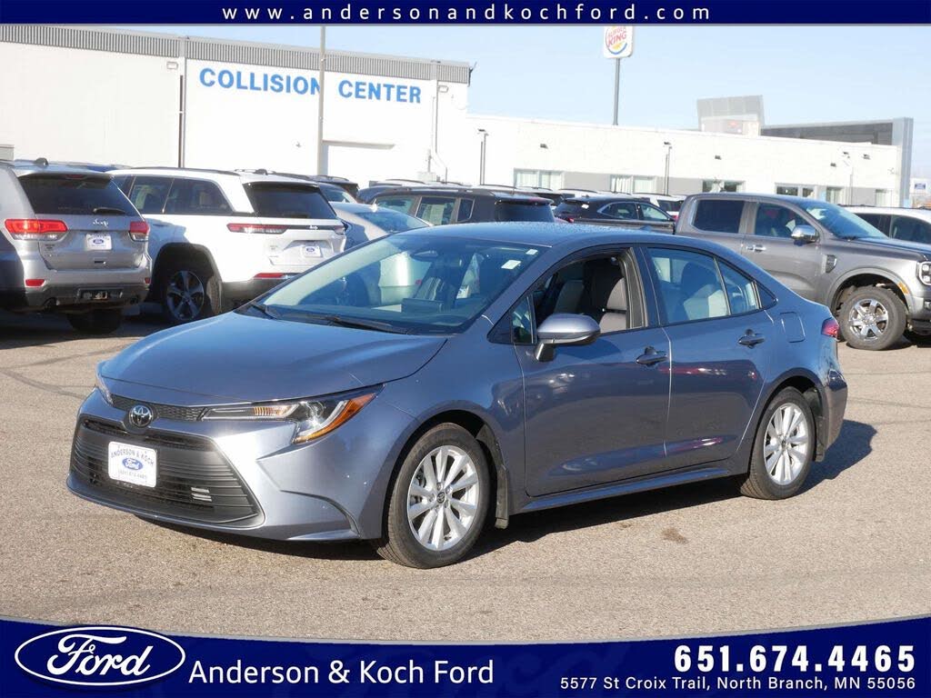 2025 Toyota Corolla LE FWD