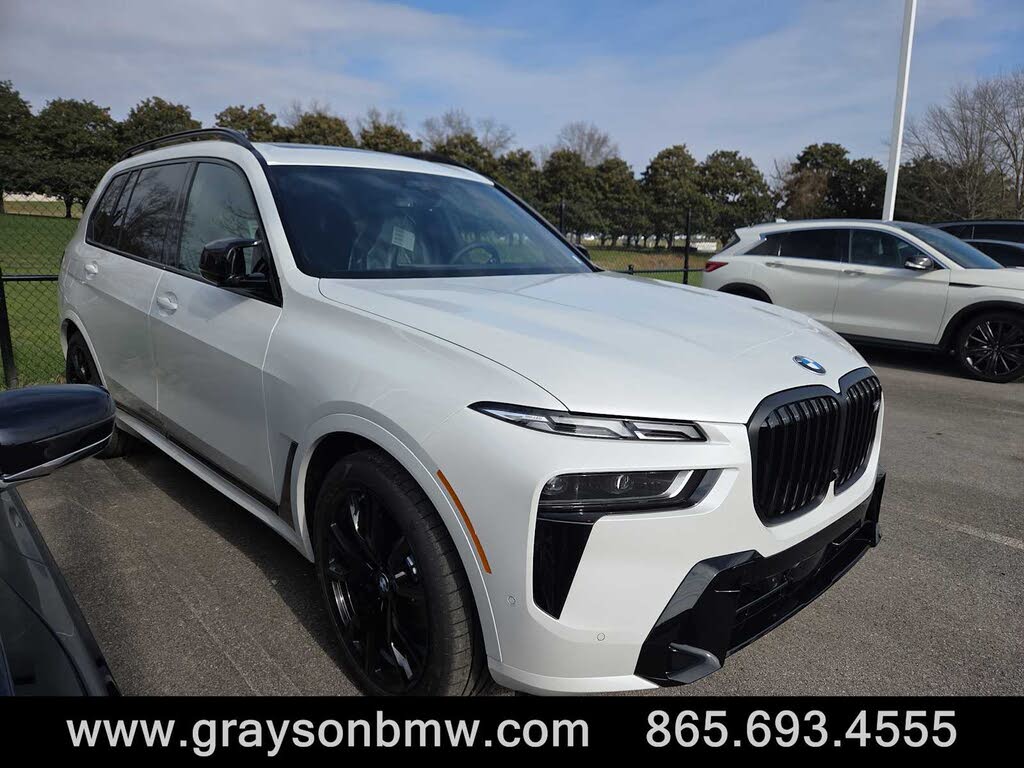 2026 BMW X7 M60i AWD