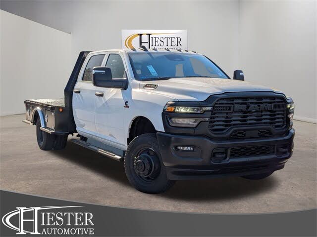 2026 RAM 3500 Chassis Tradesman Crew Cab LB DRW 4WD