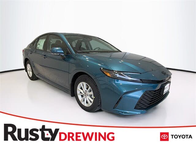 2026 Toyota Camry LE FWD