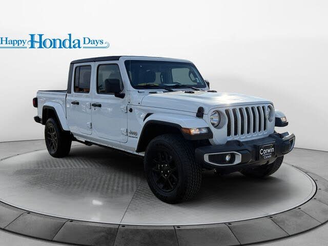 2023 Jeep Gladiator Overland Crew Cab 4WD
