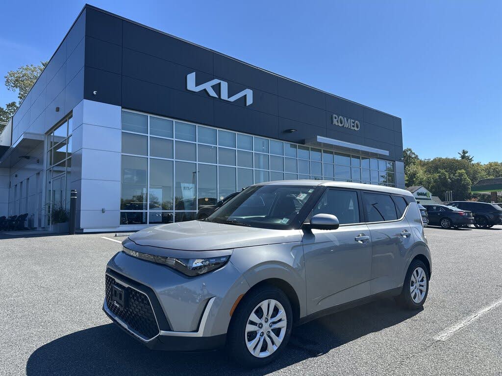 2023 Kia Soul LX FWD