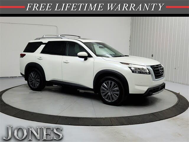 2024 Nissan Pathfinder SL FWD