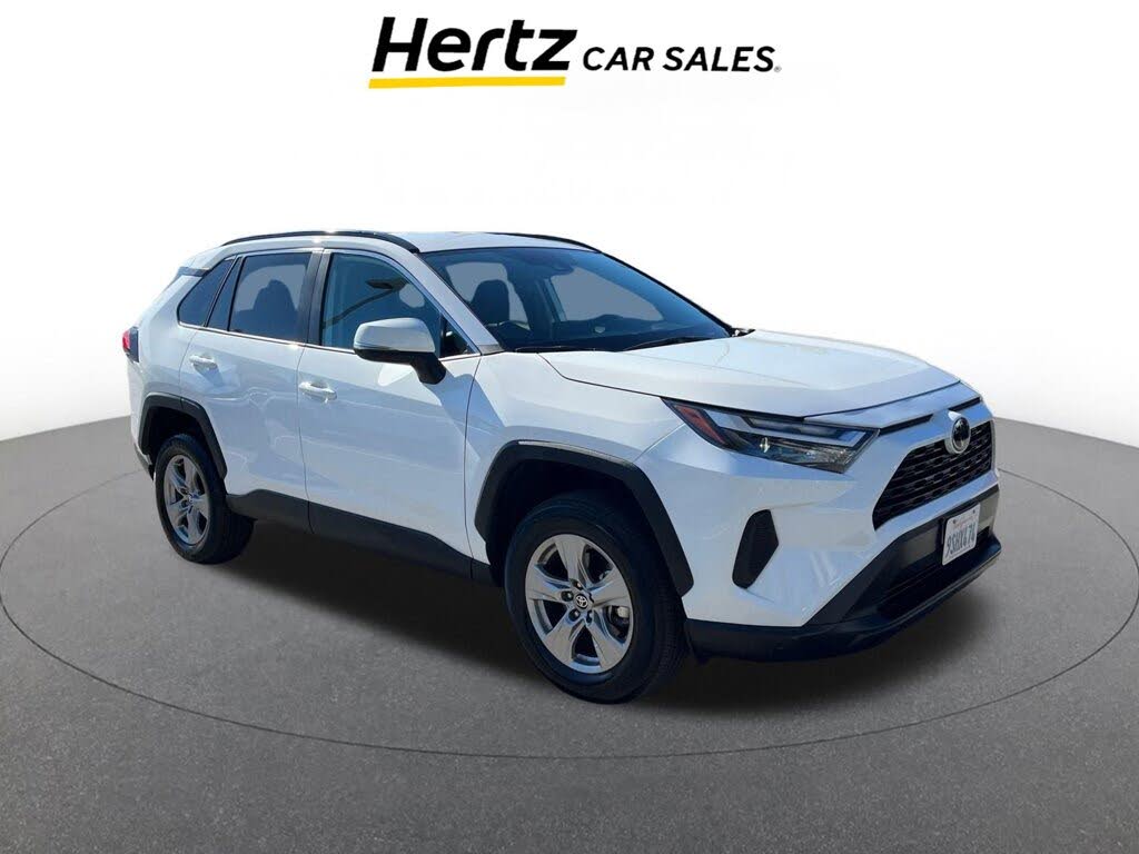2025 Toyota RAV4 XLE FWD