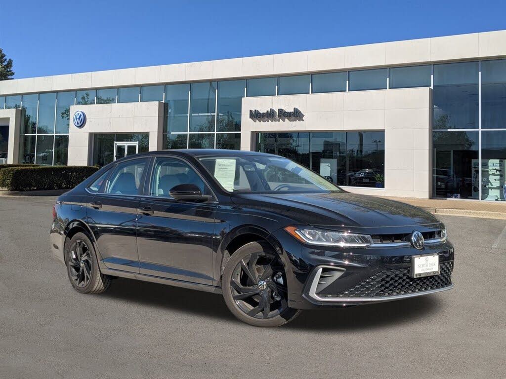 2025 Volkswagen Jetta SE FWD