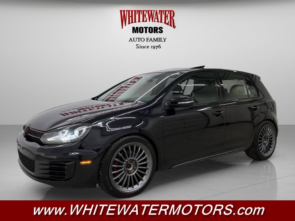 2013 Volkswagen Golf GTI 2.0T 4-Door FWD with Sunroof and Navigation