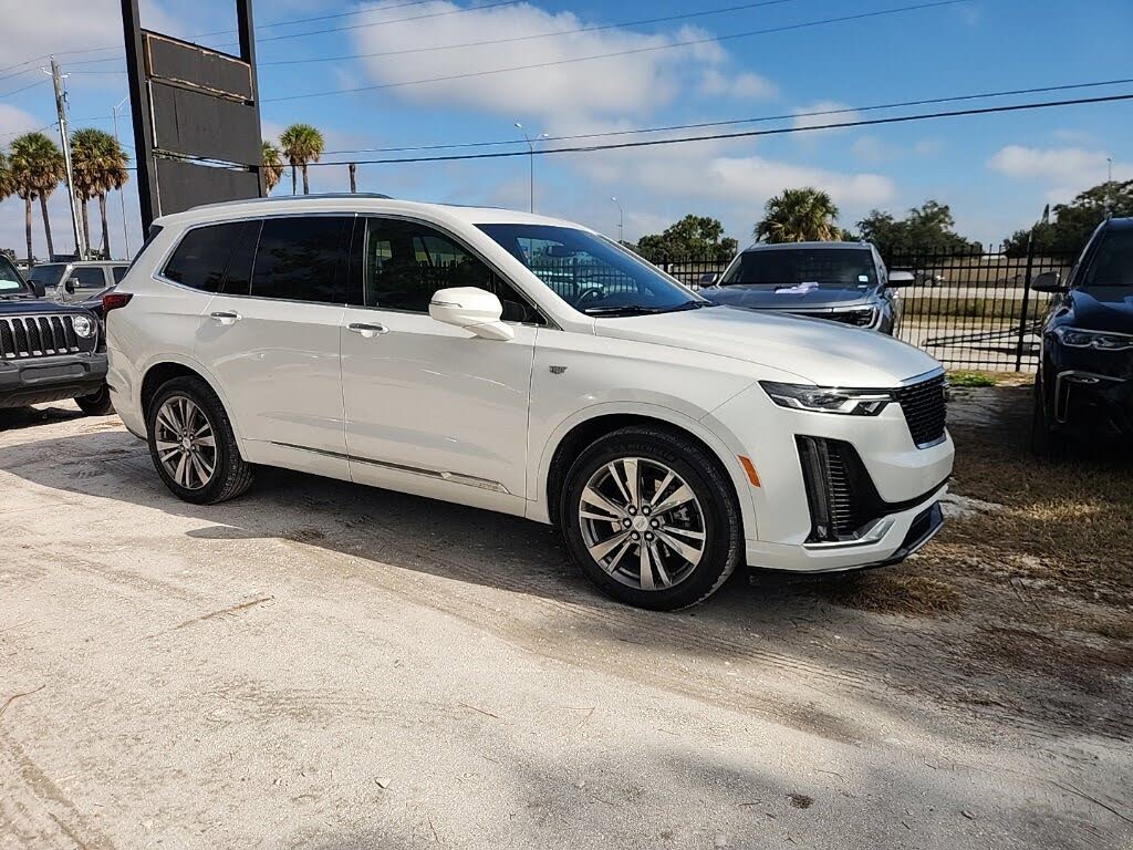 2021 Cadillac XT6 Premium Luxury FWD