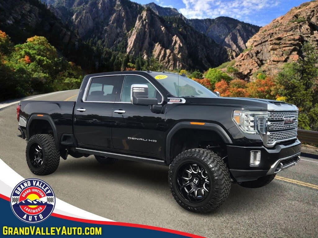 2023 GMC Sierra 3500HD Denali Crew Cab 4WD