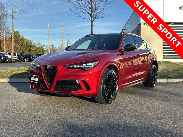 2024 Alfa Romeo Stelvio Quadrifoglio AWD