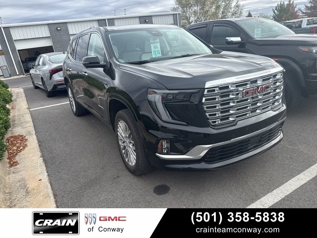 2024 GMC Acadia Denali FWD