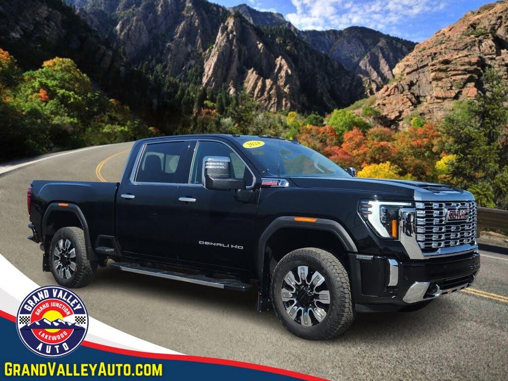 2024 GMC Sierra 3500HD Denali Crew Cab 4WD