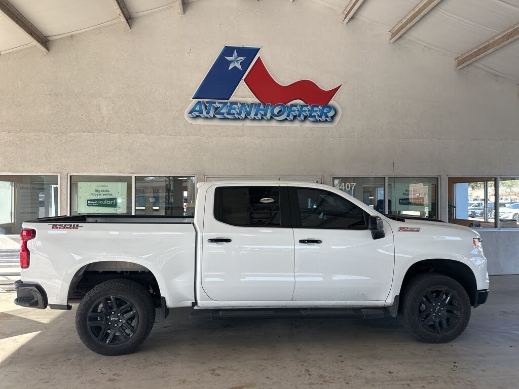 2025 Chevrolet Silverado 1500 LT Trail Boss Crew Cab 4WD