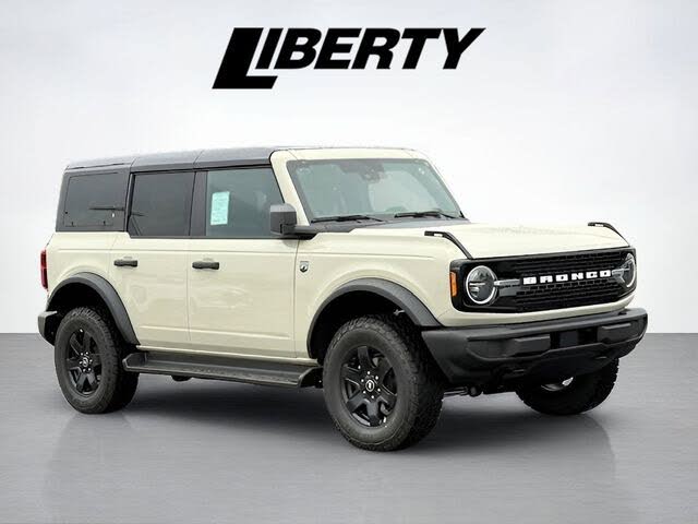 2025 Ford Bronco Outer Banks 4-Door 4WD