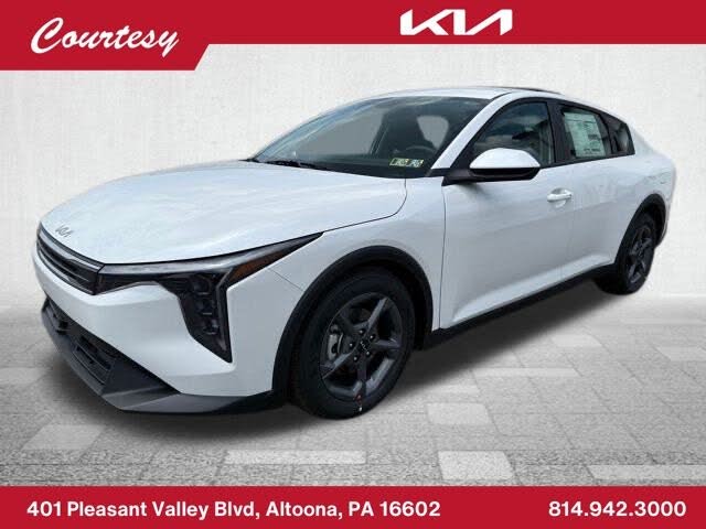 2025 Kia K4 LXS FWD