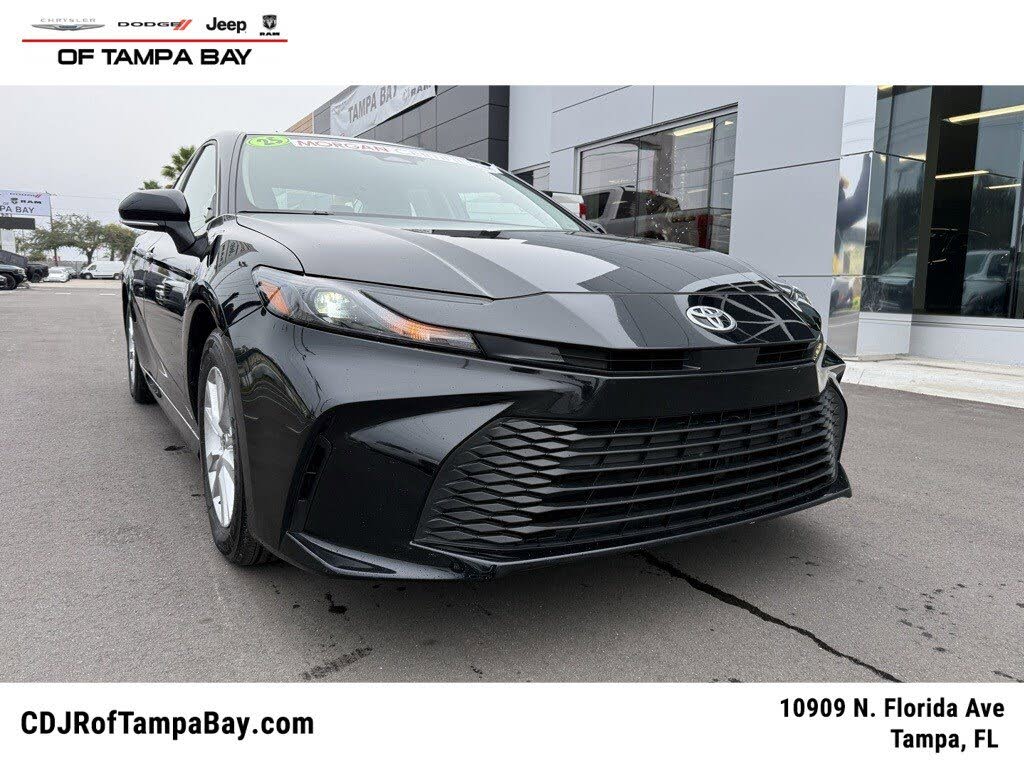 2025 Toyota Camry LE FWD