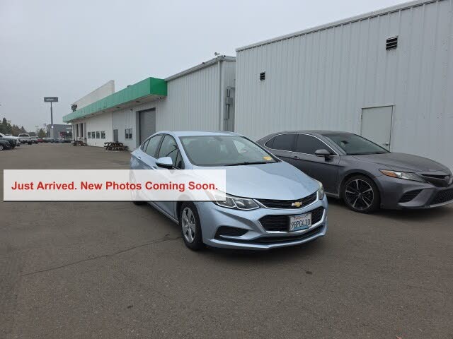 2018 Chevrolet Cruze LS Sedan FWD