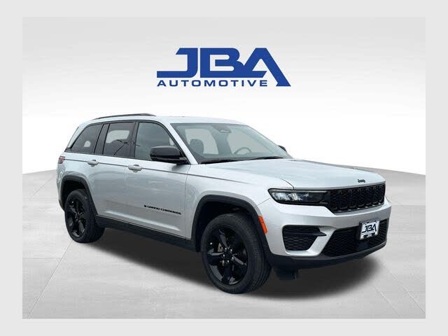2022 Jeep Grand Cherokee Altitude 4WD