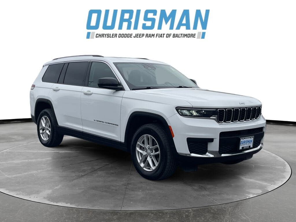 2022 Jeep Grand Cherokee L Laredo 4WD