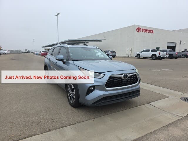 2023 Toyota Highlander XLE FWD
