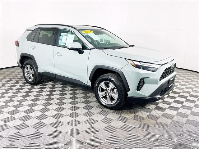 2023 Toyota RAV4 XLE FWD