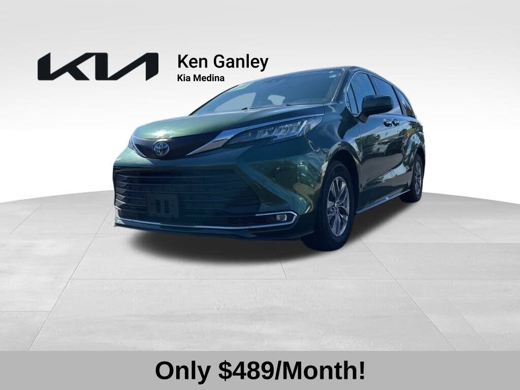 2023 Toyota Sienna XLE 7-Passenger FWD