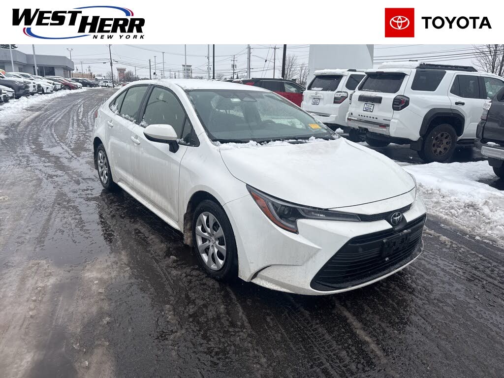 2024 Toyota Corolla LE FWD