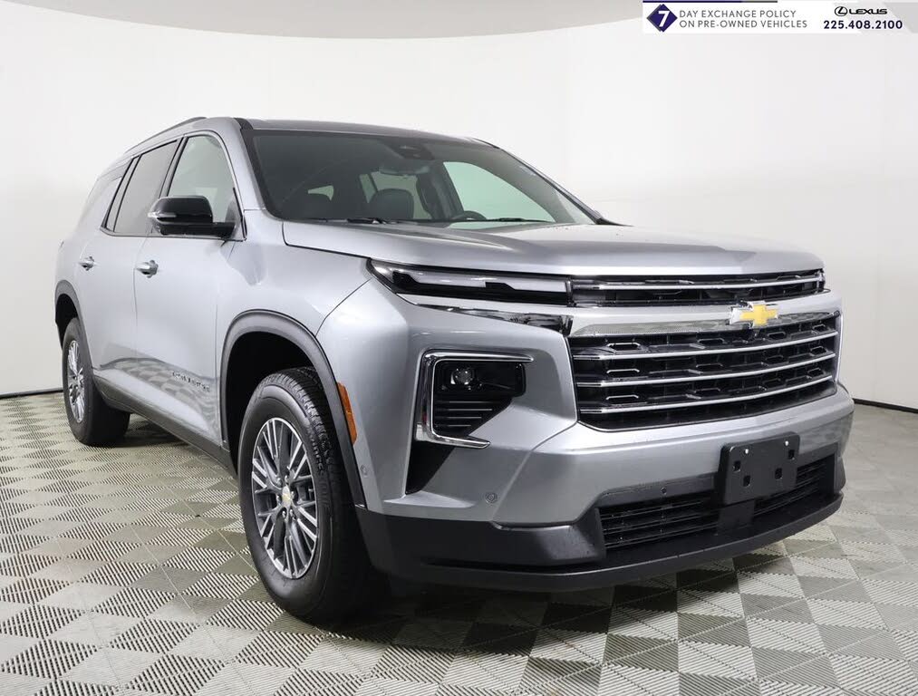 2025 Chevrolet Traverse LT FWD