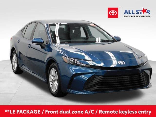 2025 Toyota Camry LE FWD