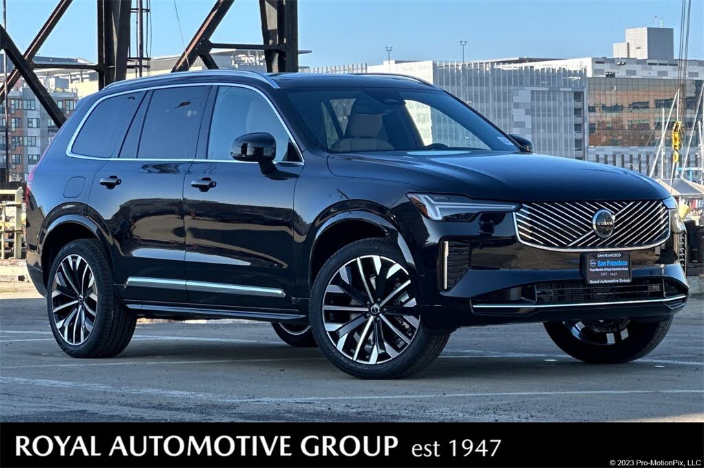 2026 Volvo XC90 B5 Plus 7-Passenger AWD