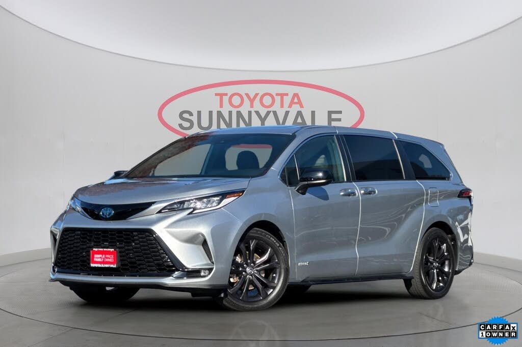 2021 Toyota Sienna XSE 7-Passenger FWD