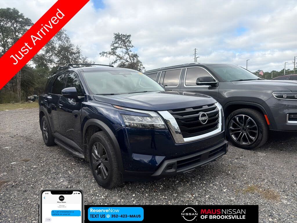 2022 Nissan Pathfinder SV FWD