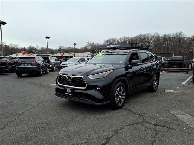 2023 Toyota Highlander XLE AWD