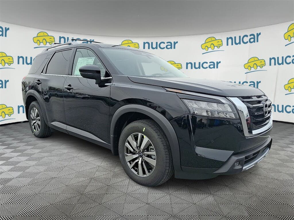 2025 Nissan Pathfinder SL 4WD