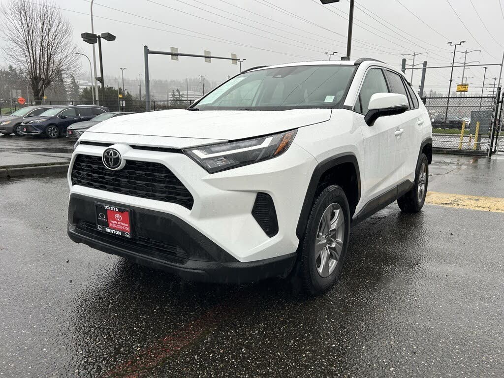 2025 Toyota RAV4 XLE AWD