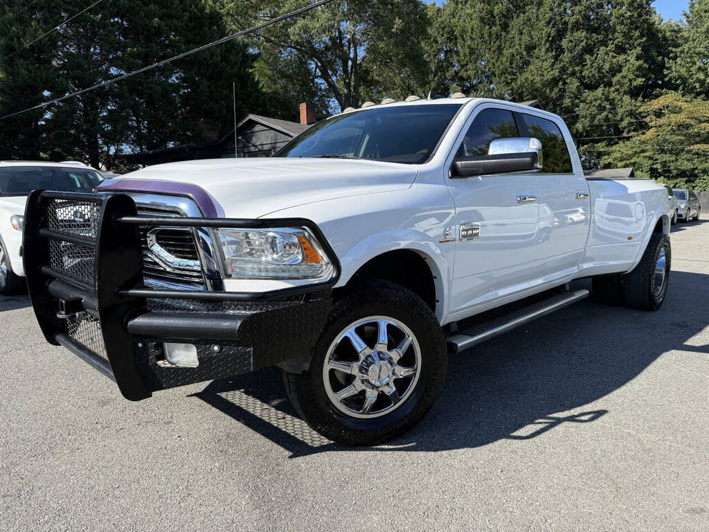 2017 RAM 3500 Laramie Longhorn Crew Cab LB DRW 4WD