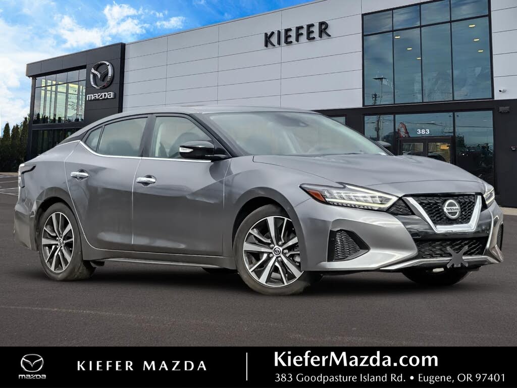 2022 Nissan Maxima SV FWD