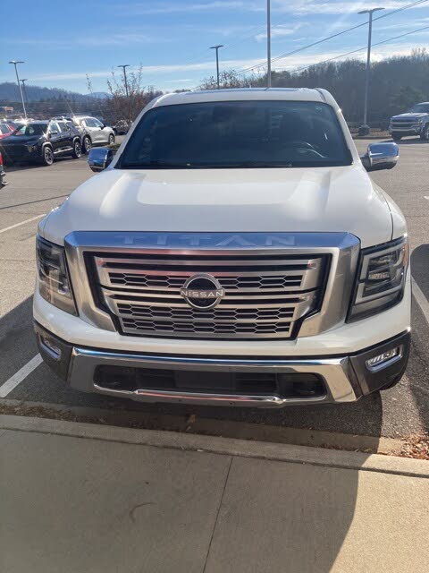 2023 Nissan Titan Platinum Reserve Crew Cab 4WD