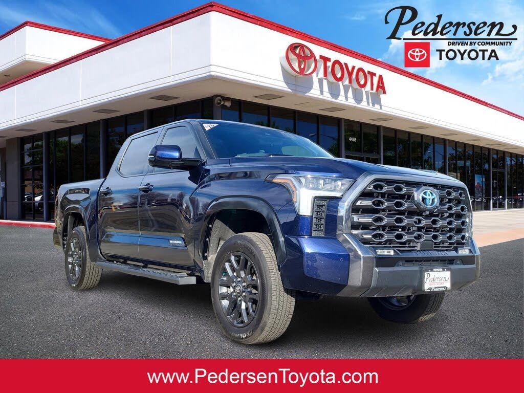 2023 Toyota Tundra Hybrid Platinum HV CrewMax Cab 4WD